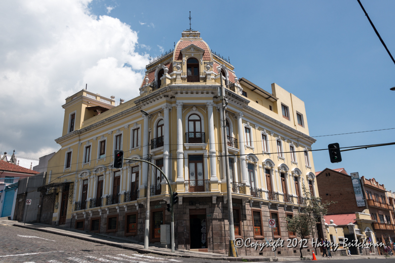 4572 Quito Architecture.jpg